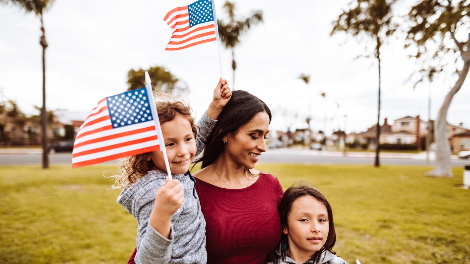 family celebrate the fourth of july