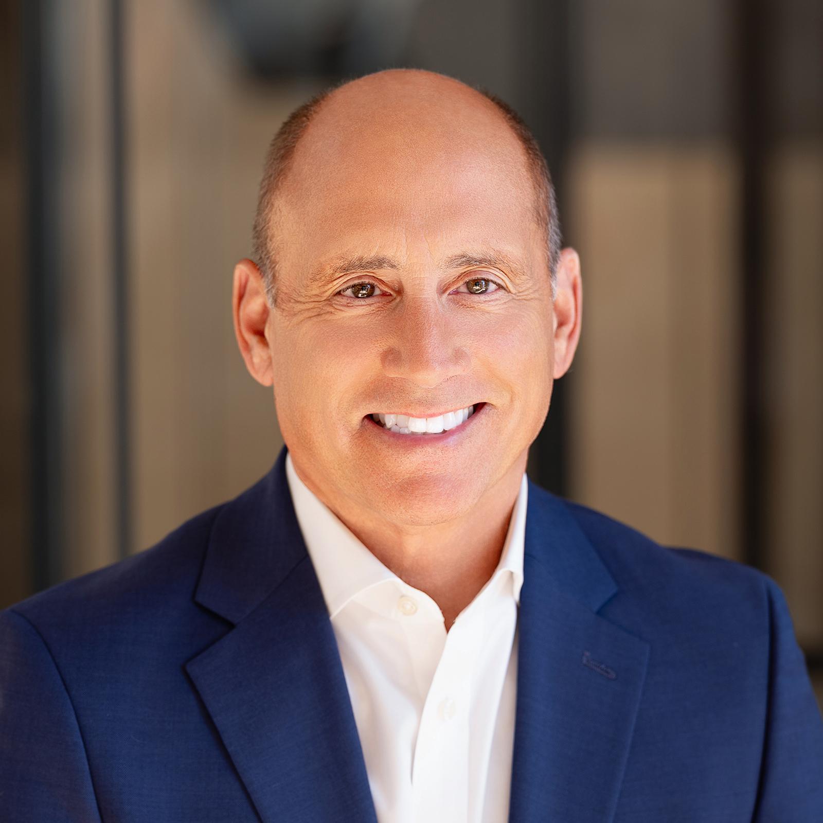 Jonathan Mayhew headshot