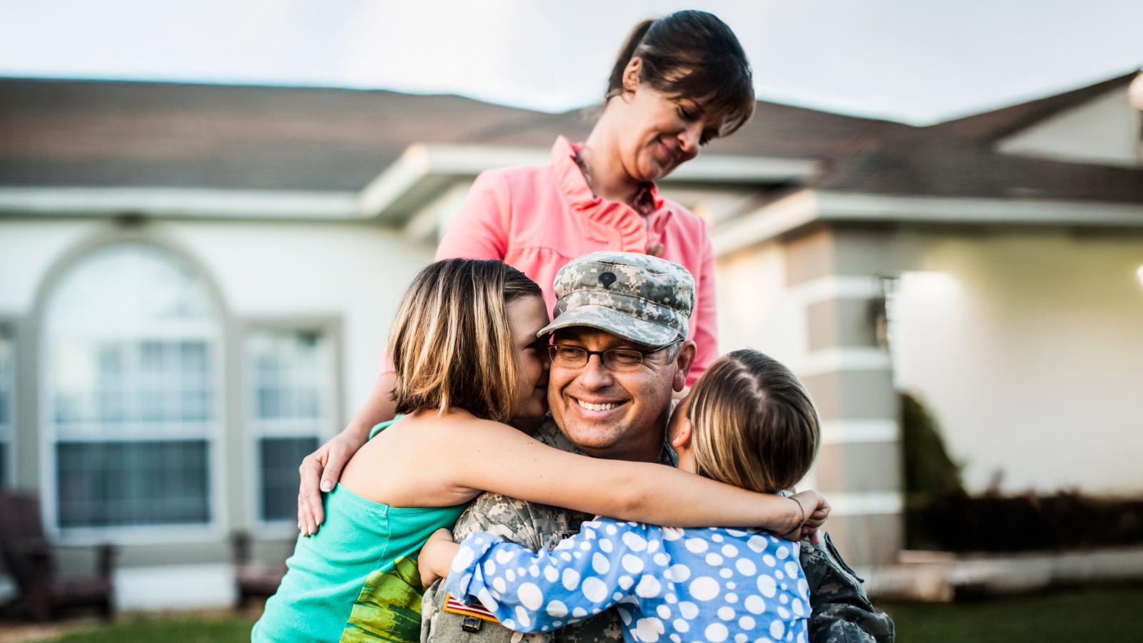 Family welcoming army father